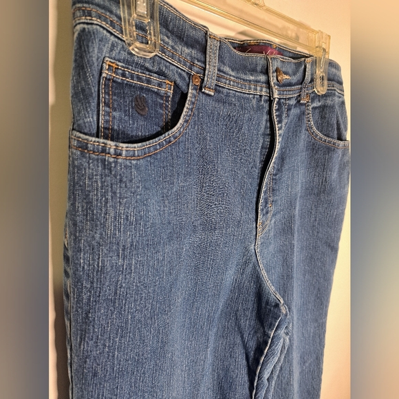 Gloria Vanderbilt Straight Leg Jeans Size 10 - Picture 2 of 6
